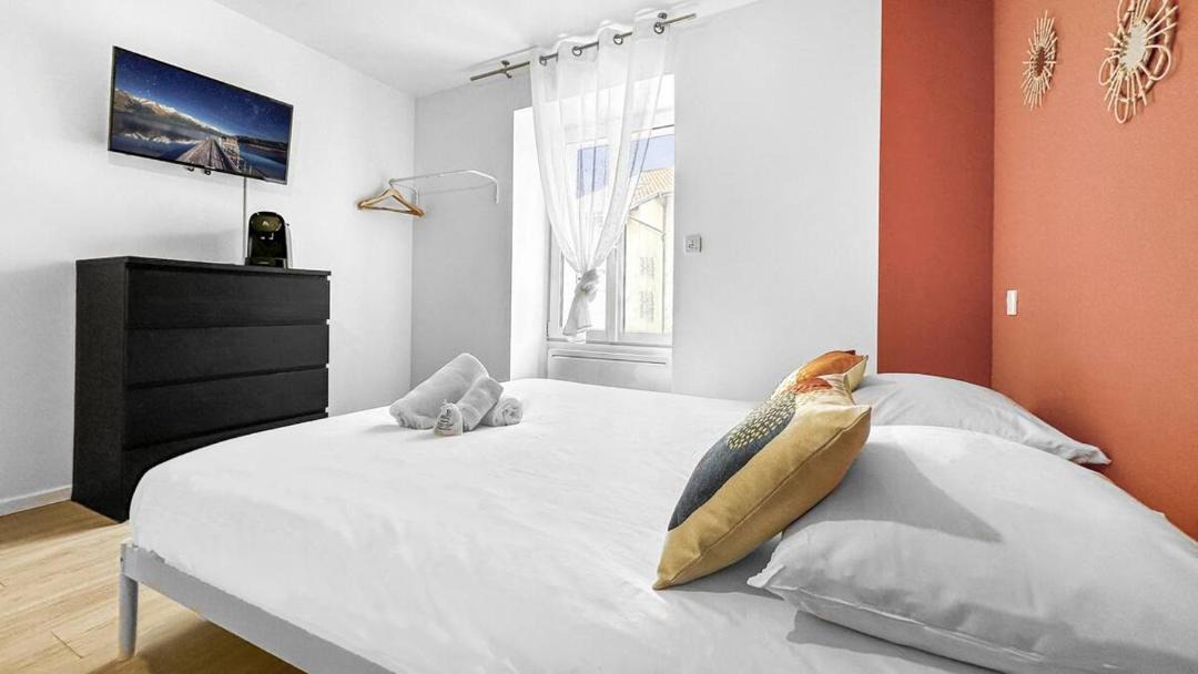 Photo of Bedroom in Viry