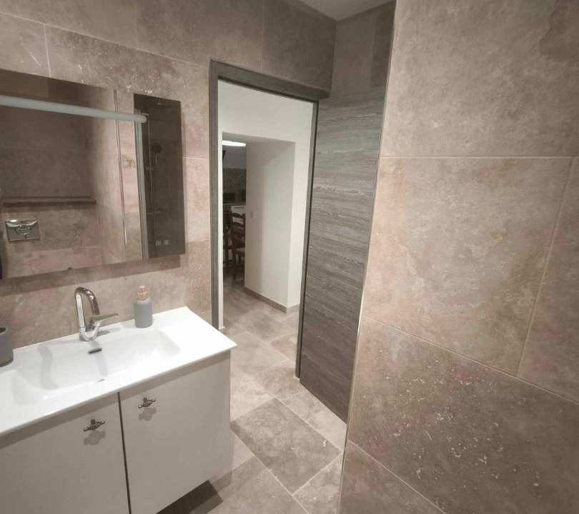 Photo of Bathroom in Mela