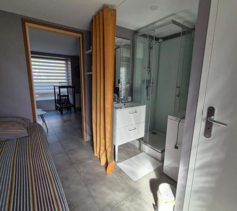 Photo of Others in Vasteville