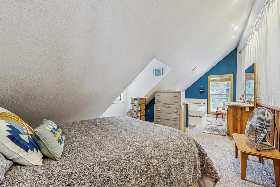 Photo of Bedroom in Cascade