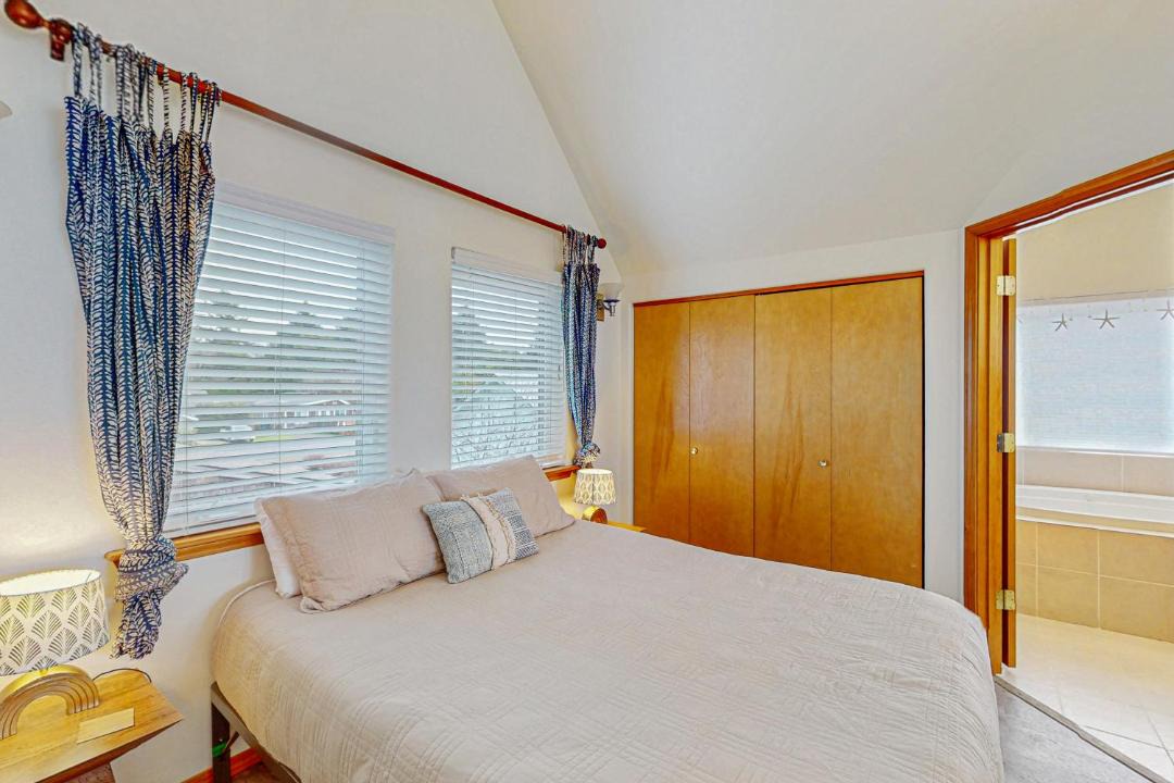 Photo of Bedroom in Pacific Beach