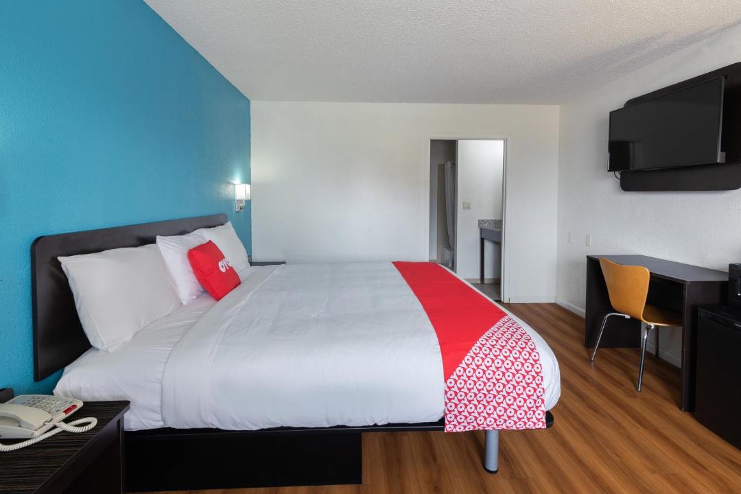 Photo of Bedroom in DeRidder