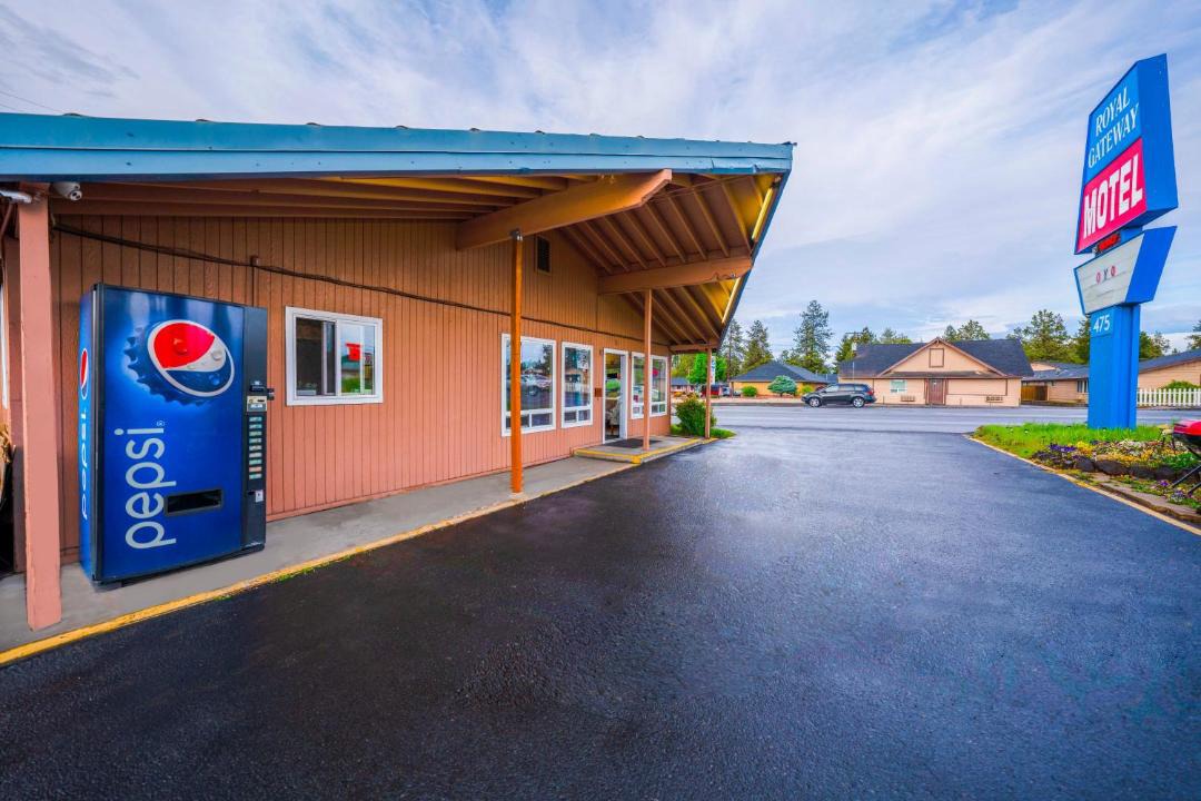 Photo of Others in Larkspur