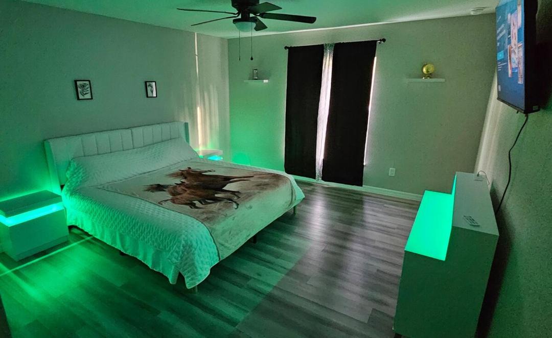 Photo of Bedroom in Silver Springs Shores