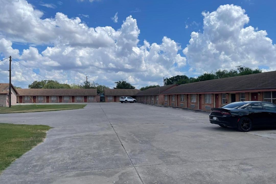 Photo of Buildings in Mathis