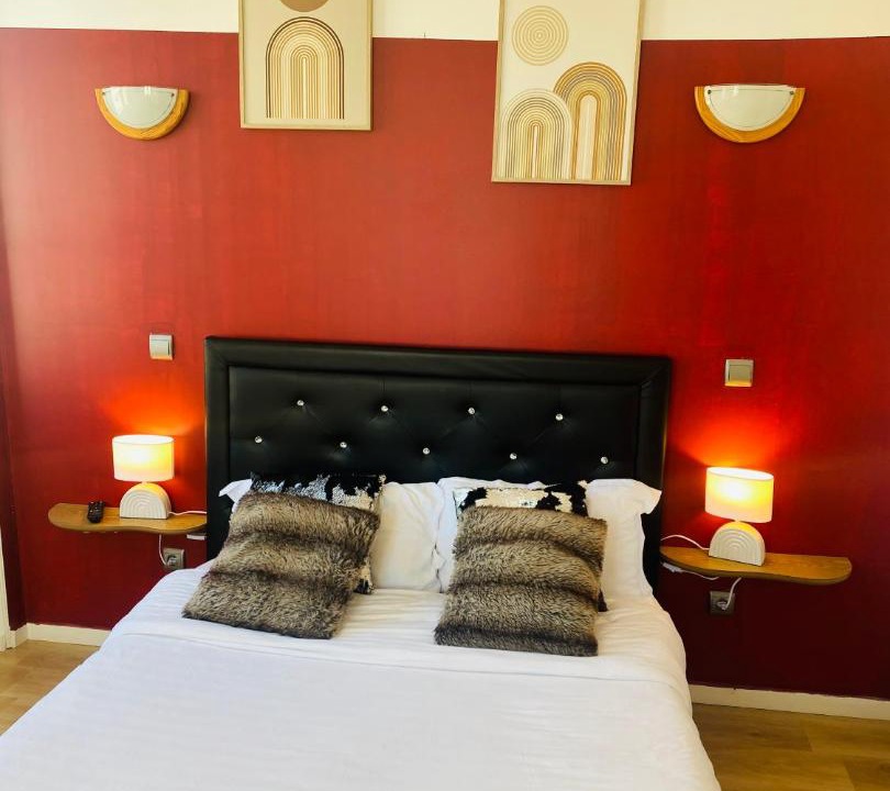 Photo of Bedroom in Pontorson