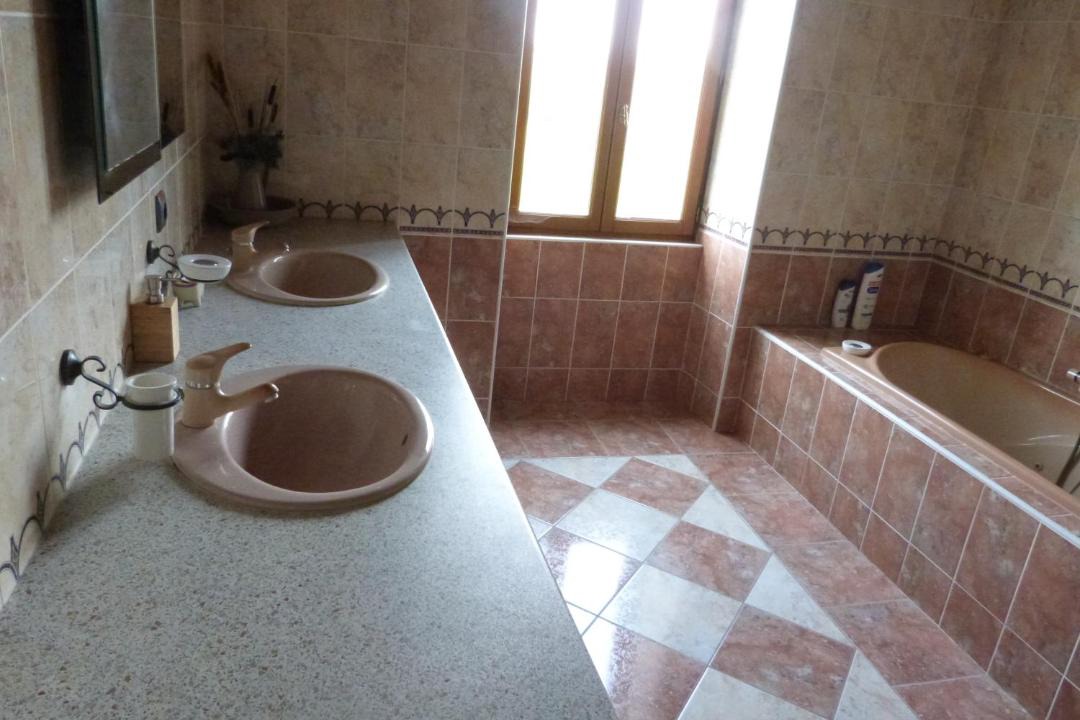 Photo of Bathroom in Came
