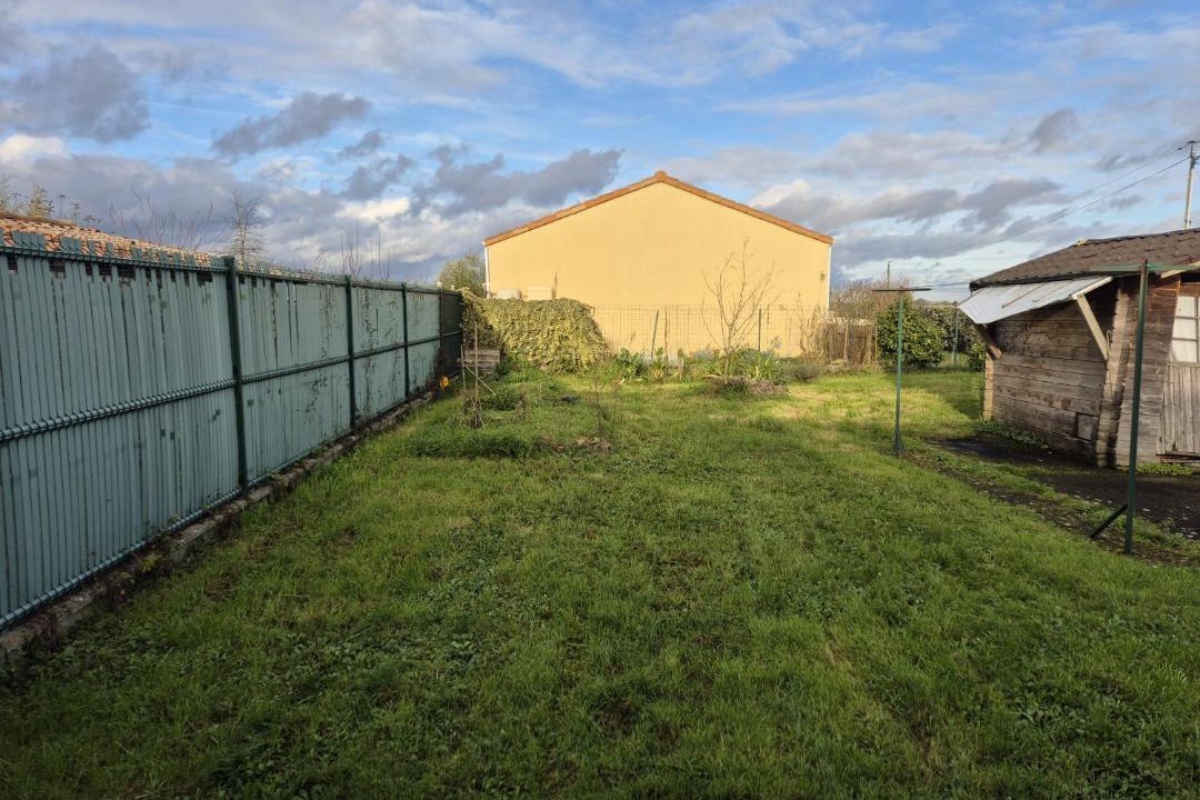 Photo of Others in Oudon