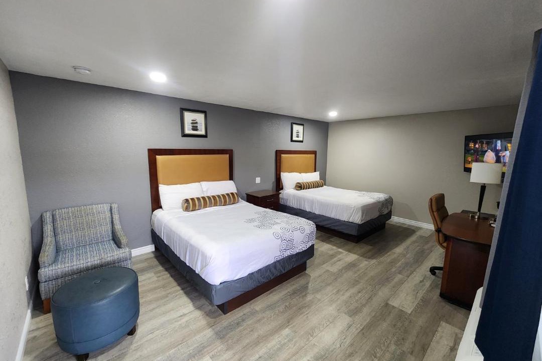 Photo of Bedroom in Barstow