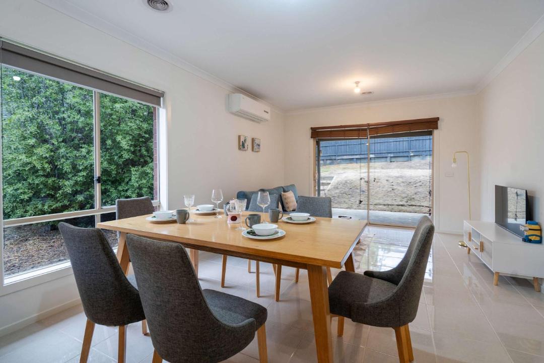 Photo of Others in Doreen