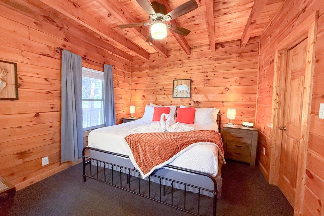 Photo of Bedroom in Pigeon Forge