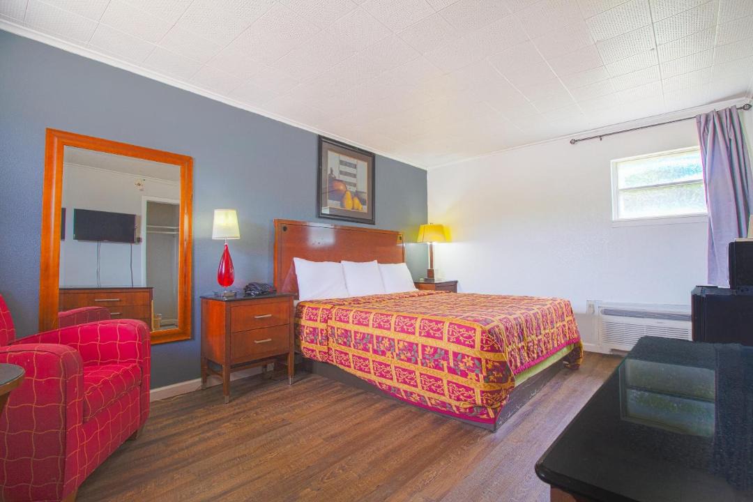 Photo of Bedroom in McAlester