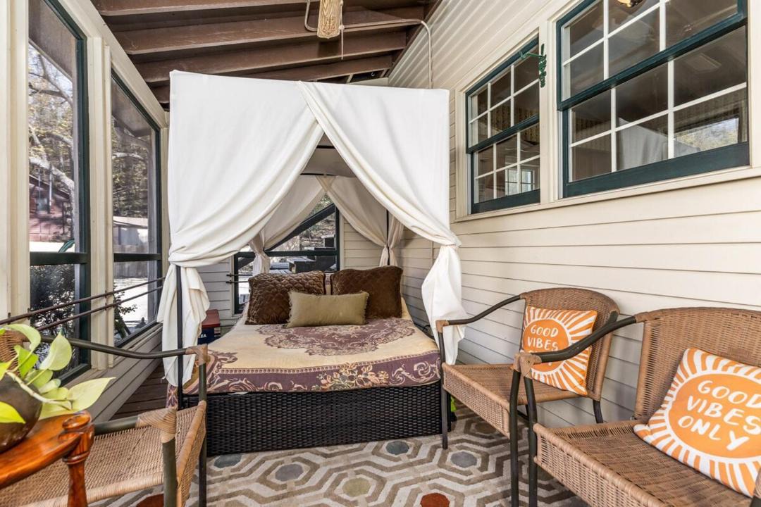 Photo of Patio Balcony in Galena