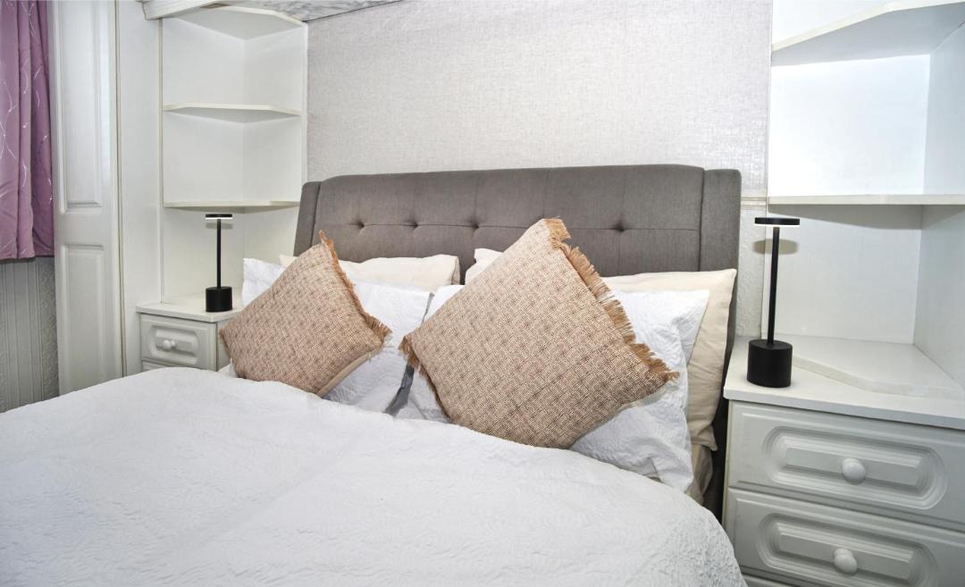 Photo of Others in Leigh