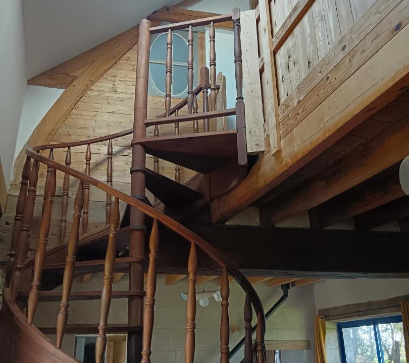 Photo of Others in Lhomme