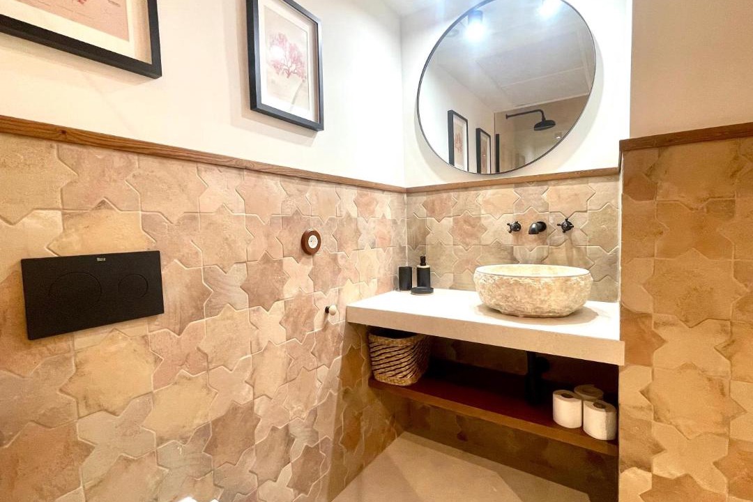 Photo of Bathroom in El Cabanyal
