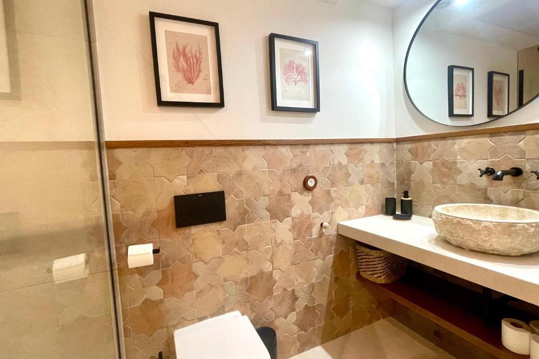 Photo of Bathroom in El Cabanyal