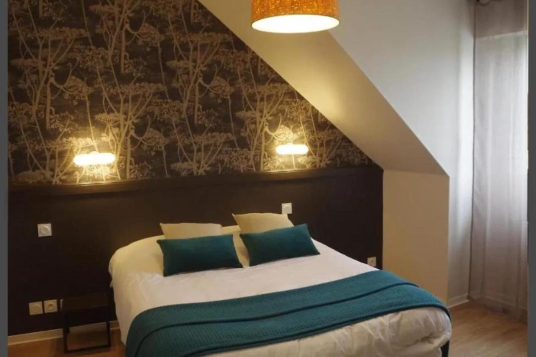 Photo of Others in Collinee