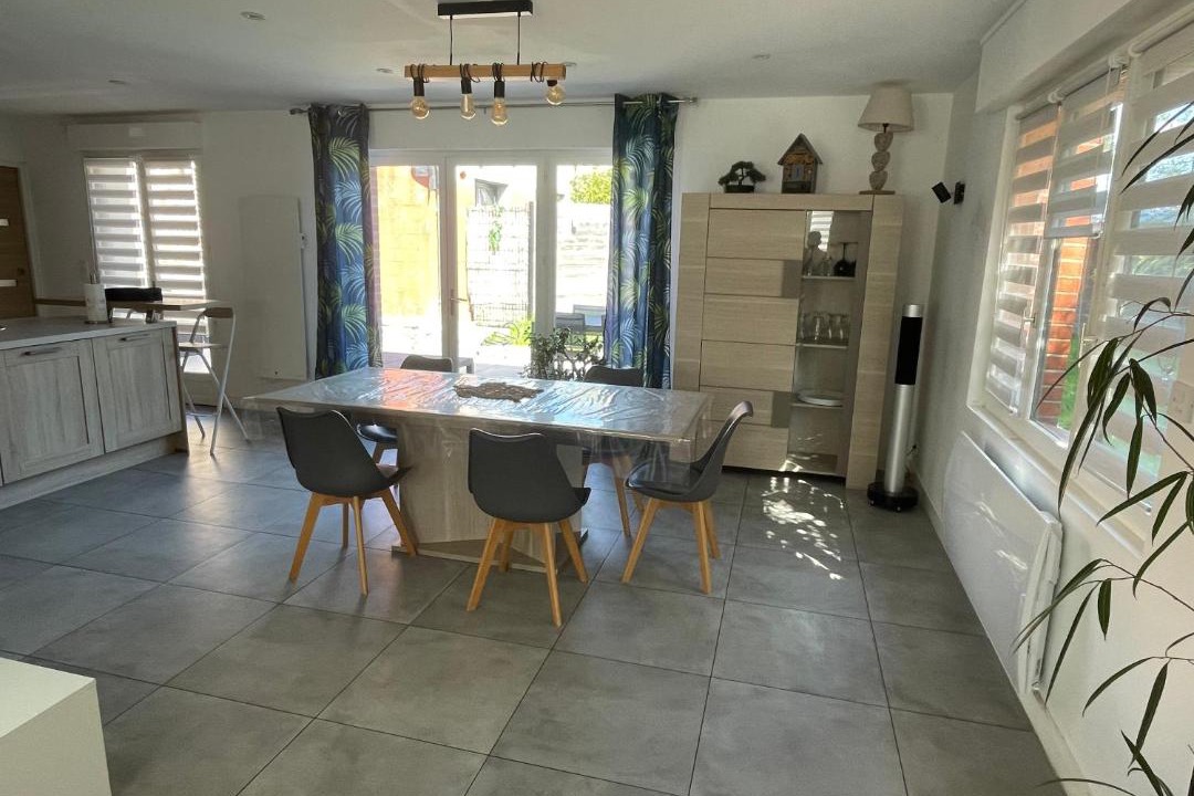 Photo of Others in Avelin