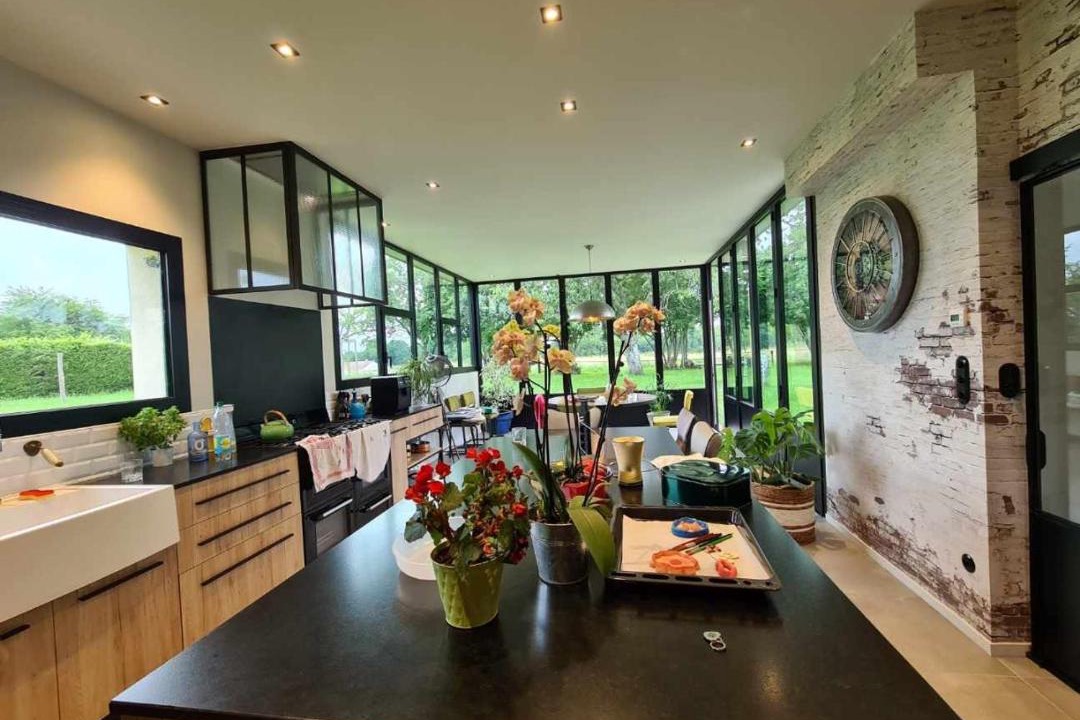 Photo of Kitchen in Pruille-le-Chetif