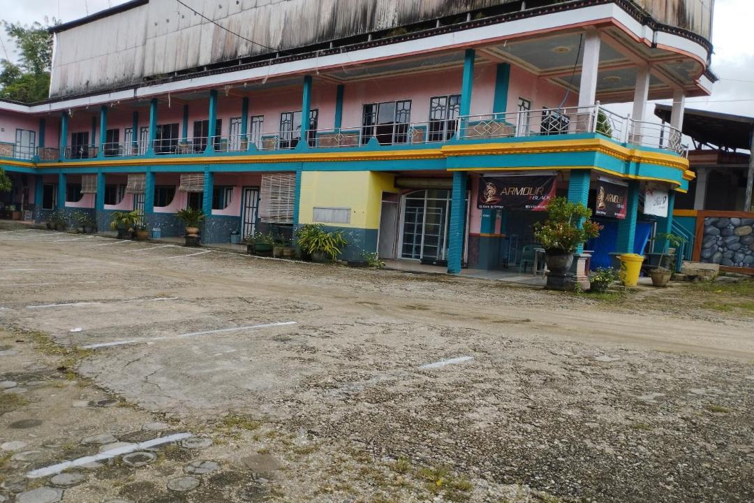 Photo of Buildings in Mendawai