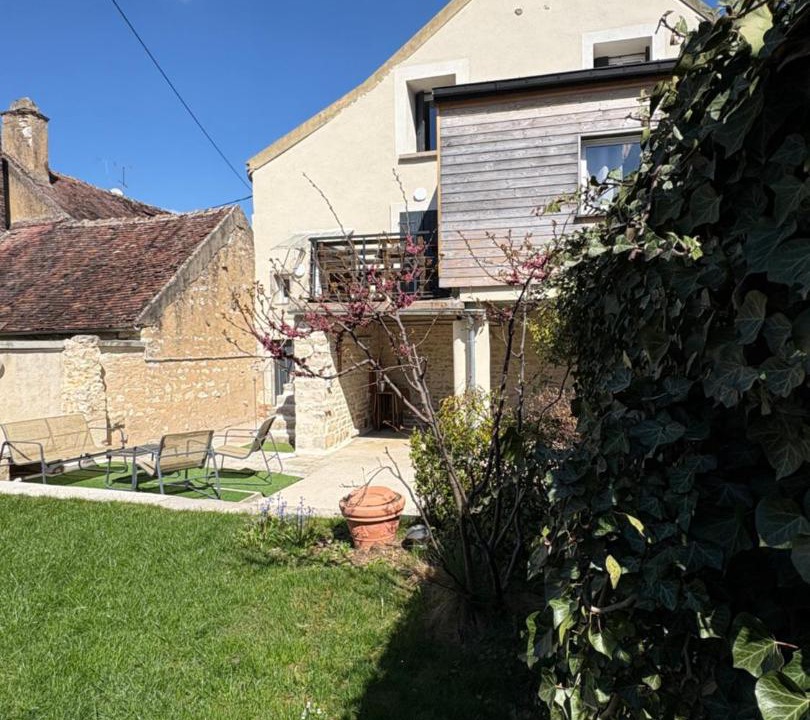 Photo of Others in Chablis