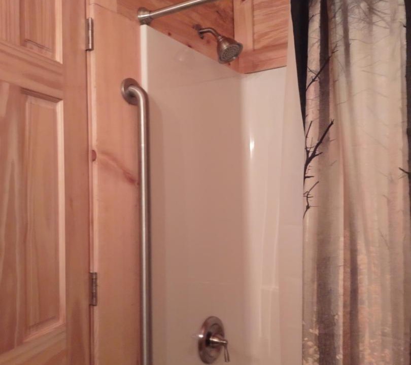Photo of Bathroom in Hartshorn