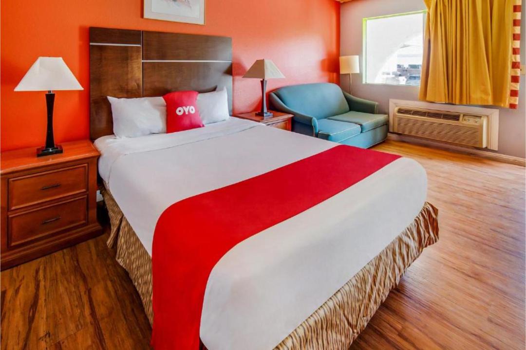 Photo of Bedroom in Ridgecrest