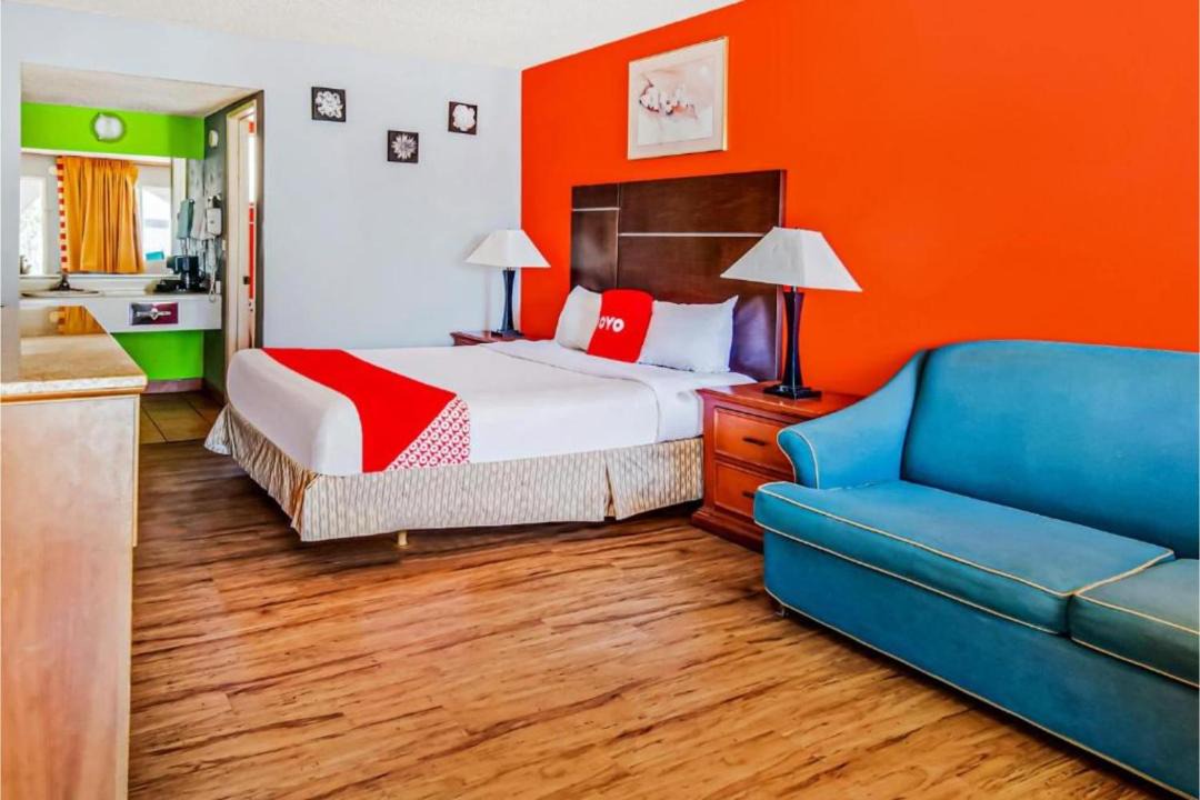Photo of Bedroom in Ridgecrest