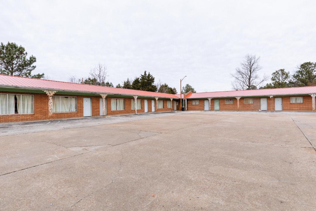 Photo of Buildings in Holly Springs