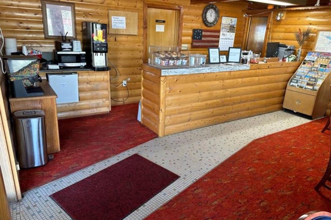 Photo of Others in Alma