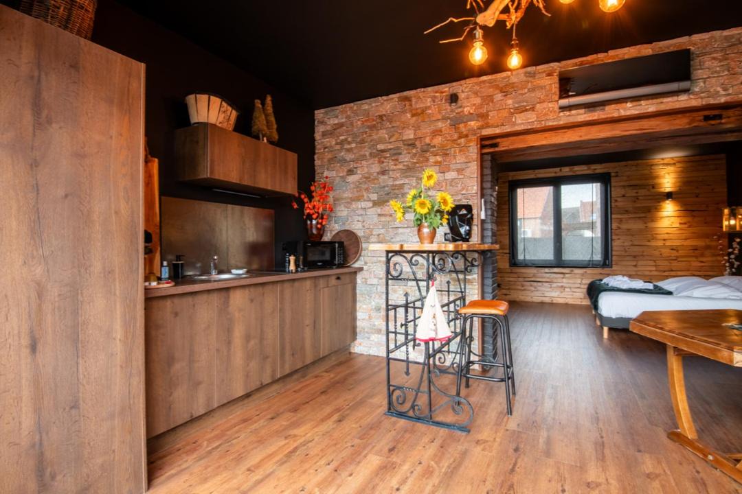 Photo of Others in Etaing