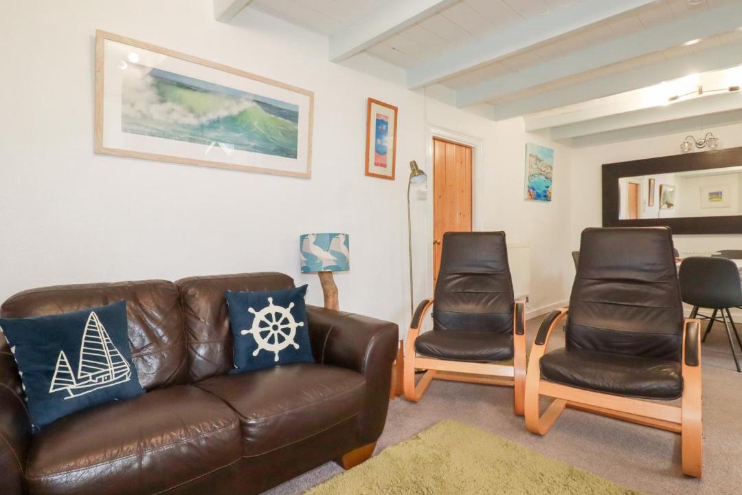 Photo of Others in Rose