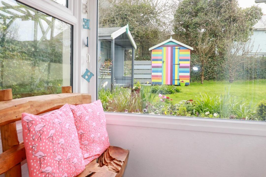 Photo of Others in Rose