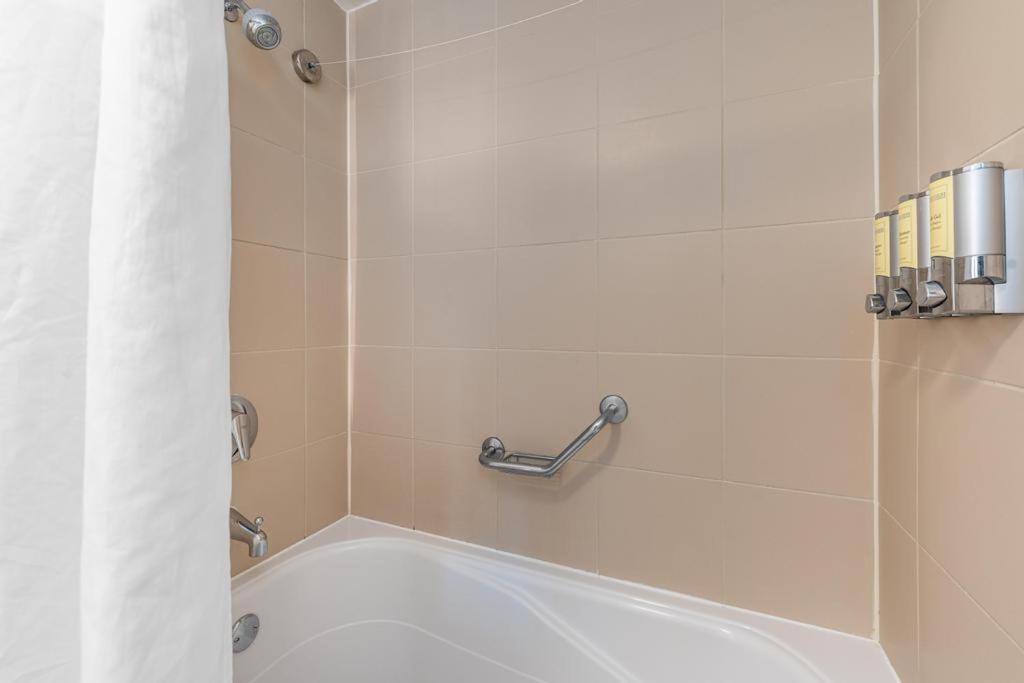Photo of Bathroom in Coconut Grove