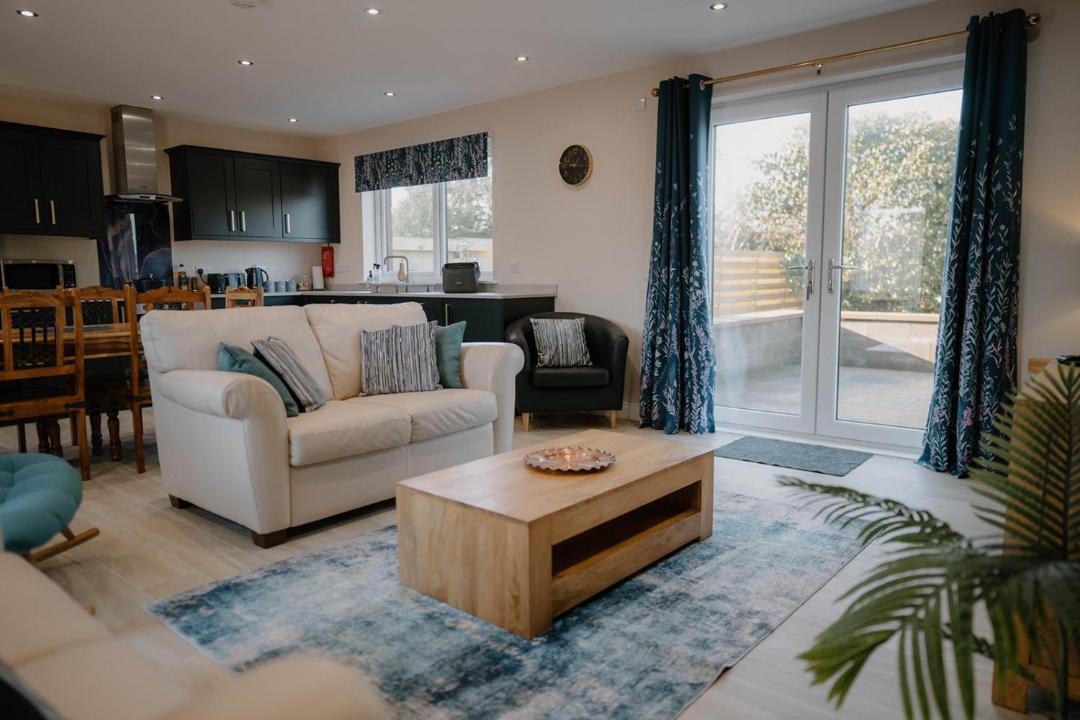 Photo of Others in Bankend