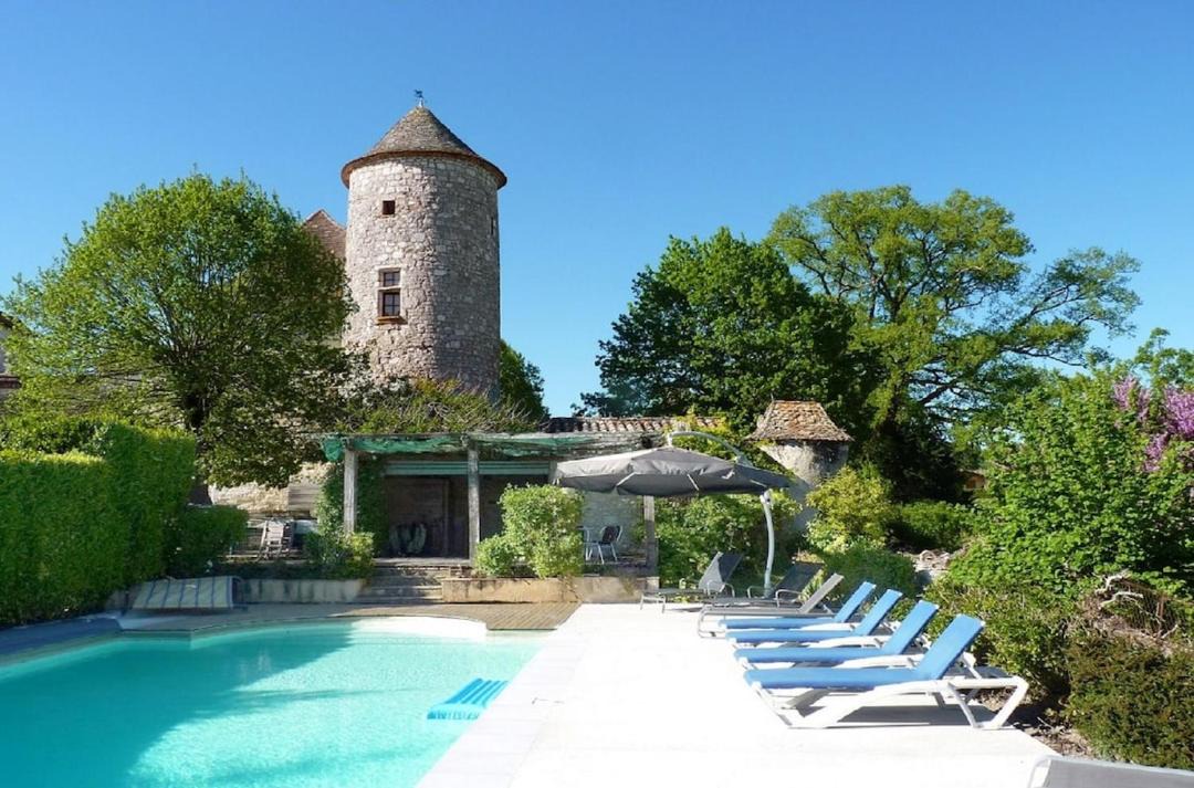 Photo of Others in Sadillac