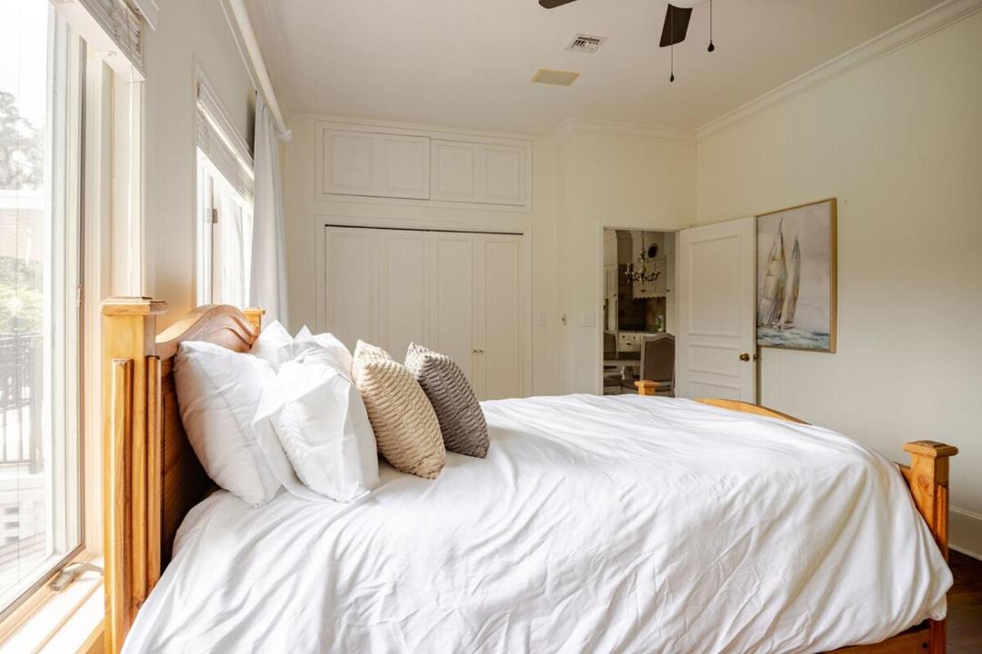 Photo of Bedroom in Historic District
