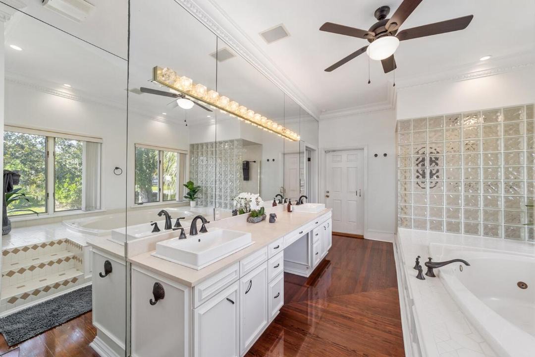 Photo of Bathroom in Historic District