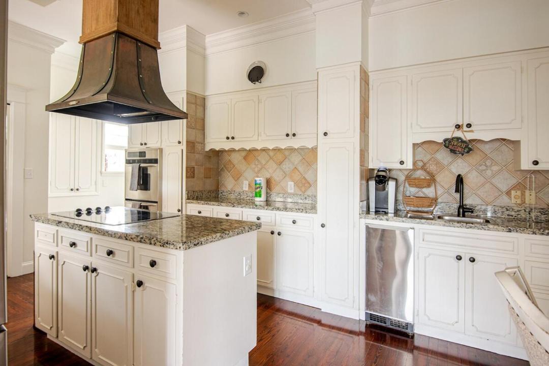 Photo of Kitchen in Historic District