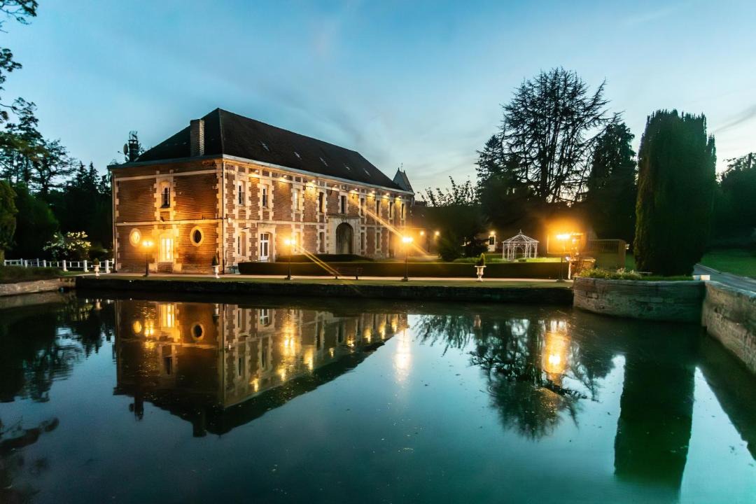 Photo of Others in Quesmy