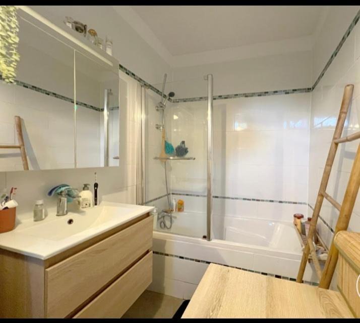 Photo of Bathroom in Saint-Amand-Montrond