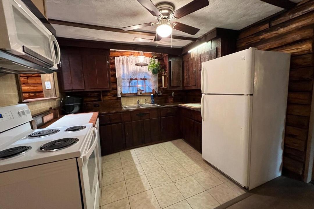 Photo of Kitchen in Marion Station