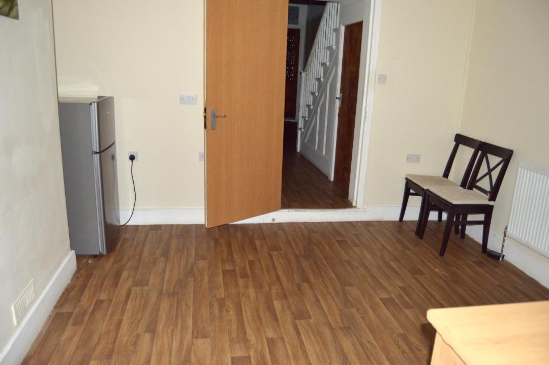 Photo of Others in Broad Green