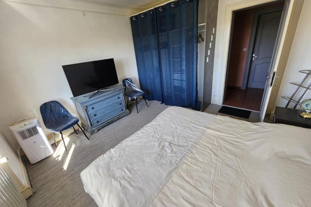 Photo of Bedroom in Ancier