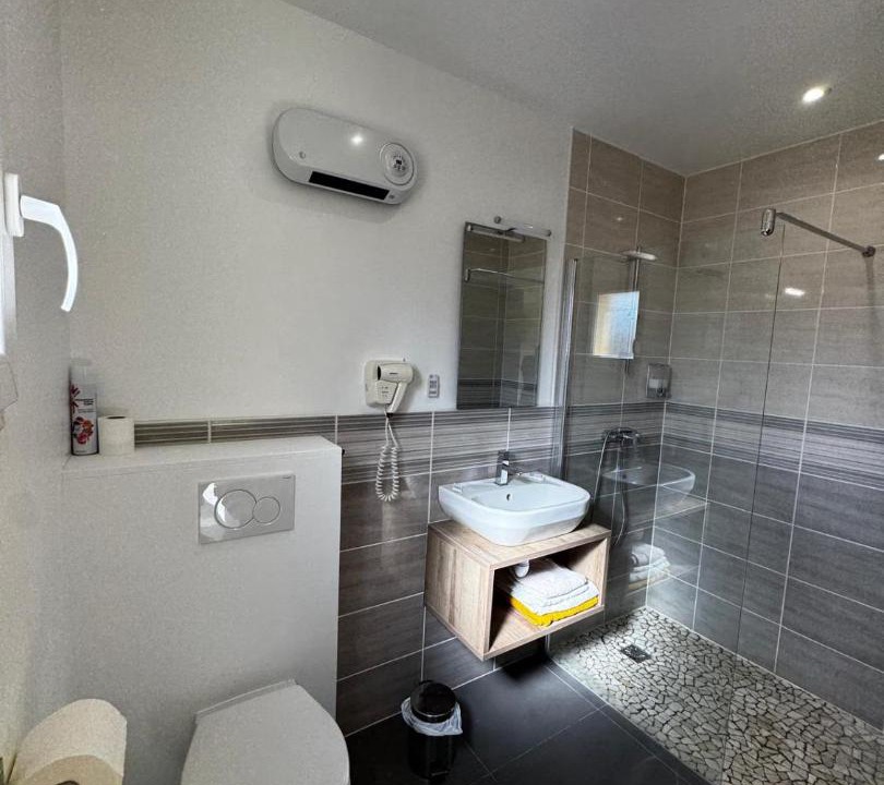 Photo of Others in Cucugnan