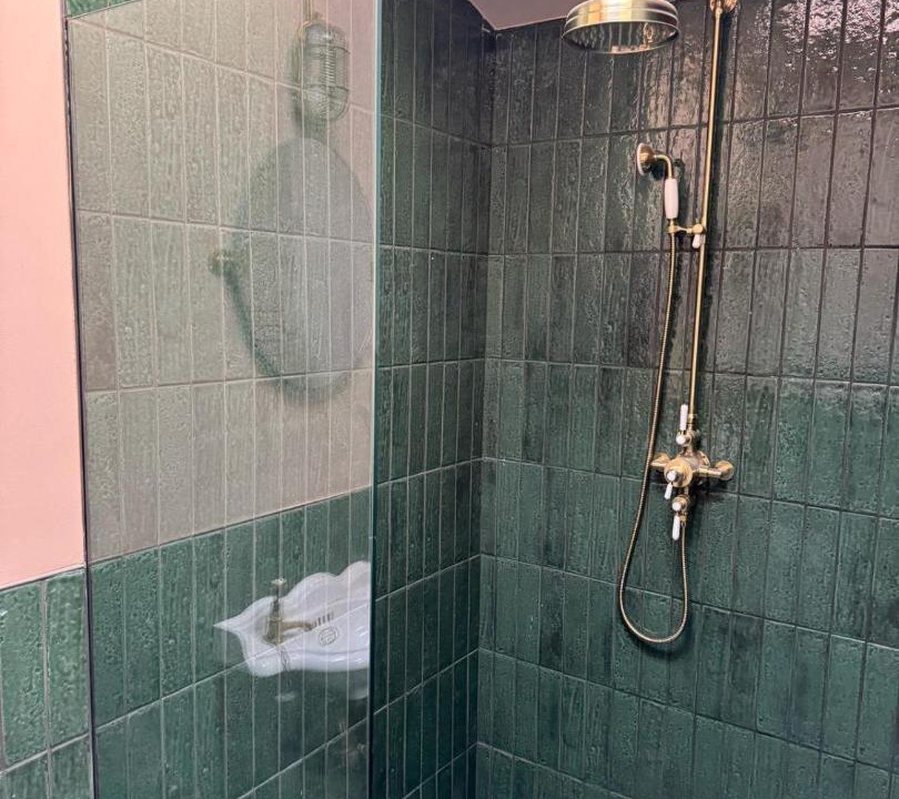 Photo of Bathroom in Upstreet