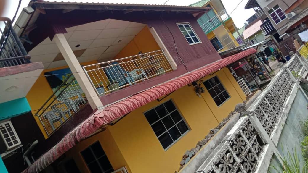 Photo of Buildings in Kampung Pasir Hantu