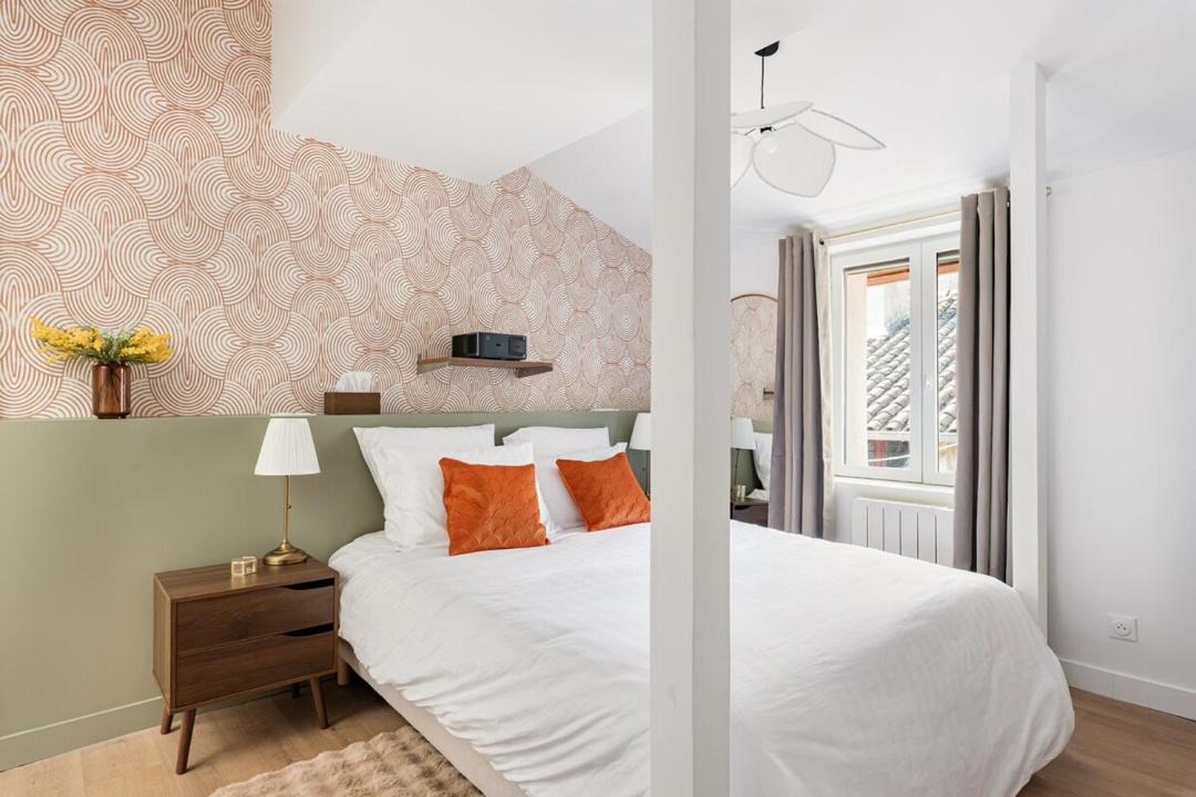 Photo of Bedroom in Tournus