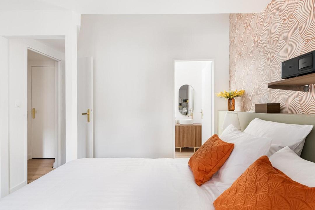 Photo of Bedroom in Tournus